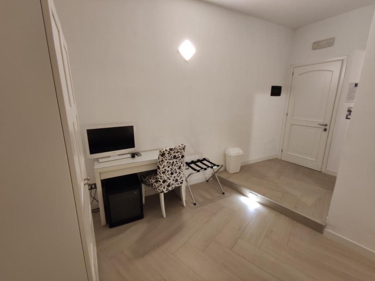 Sami Rooms - Teatro A 400 Mt - Ortigia A 1500 Mt - 시라쿠사 외부 사진