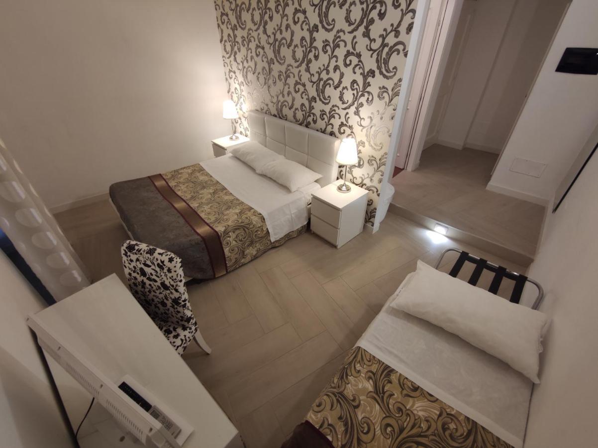Sami Rooms - Teatro A 400 Mt - Ortigia A 1500 Mt - 시라쿠사 외부 사진