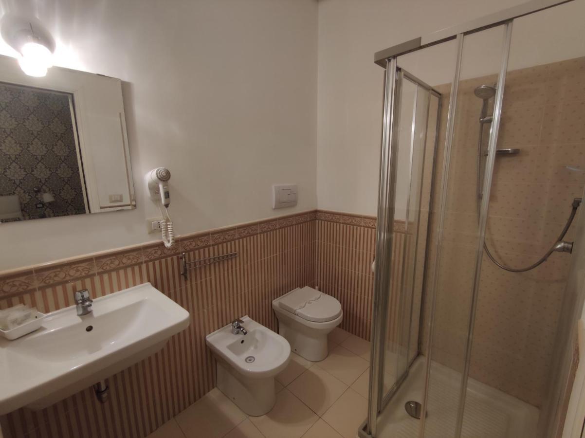 Sami Rooms - Teatro A 400 Mt - Ortigia A 1500 Mt - 시라쿠사 외부 사진