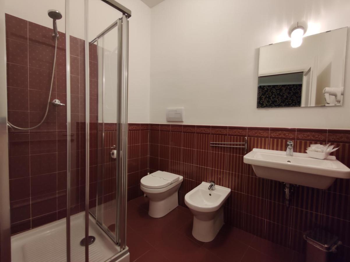 Sami Rooms - Teatro A 400 Mt - Ortigia A 1500 Mt - 시라쿠사 외부 사진