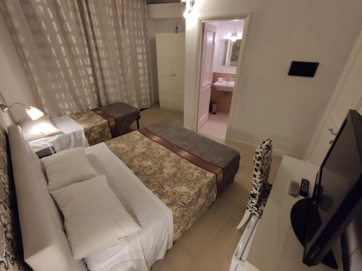 Sami Rooms - Teatro A 400 Mt - Ortigia A 1500 Mt - 시라쿠사 외부 사진