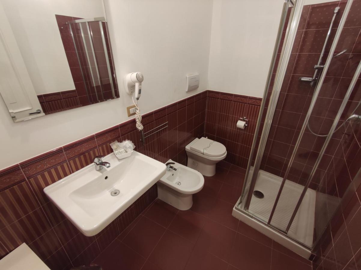 Sami Rooms - Teatro A 400 Mt - Ortigia A 1500 Mt - 시라쿠사 외부 사진